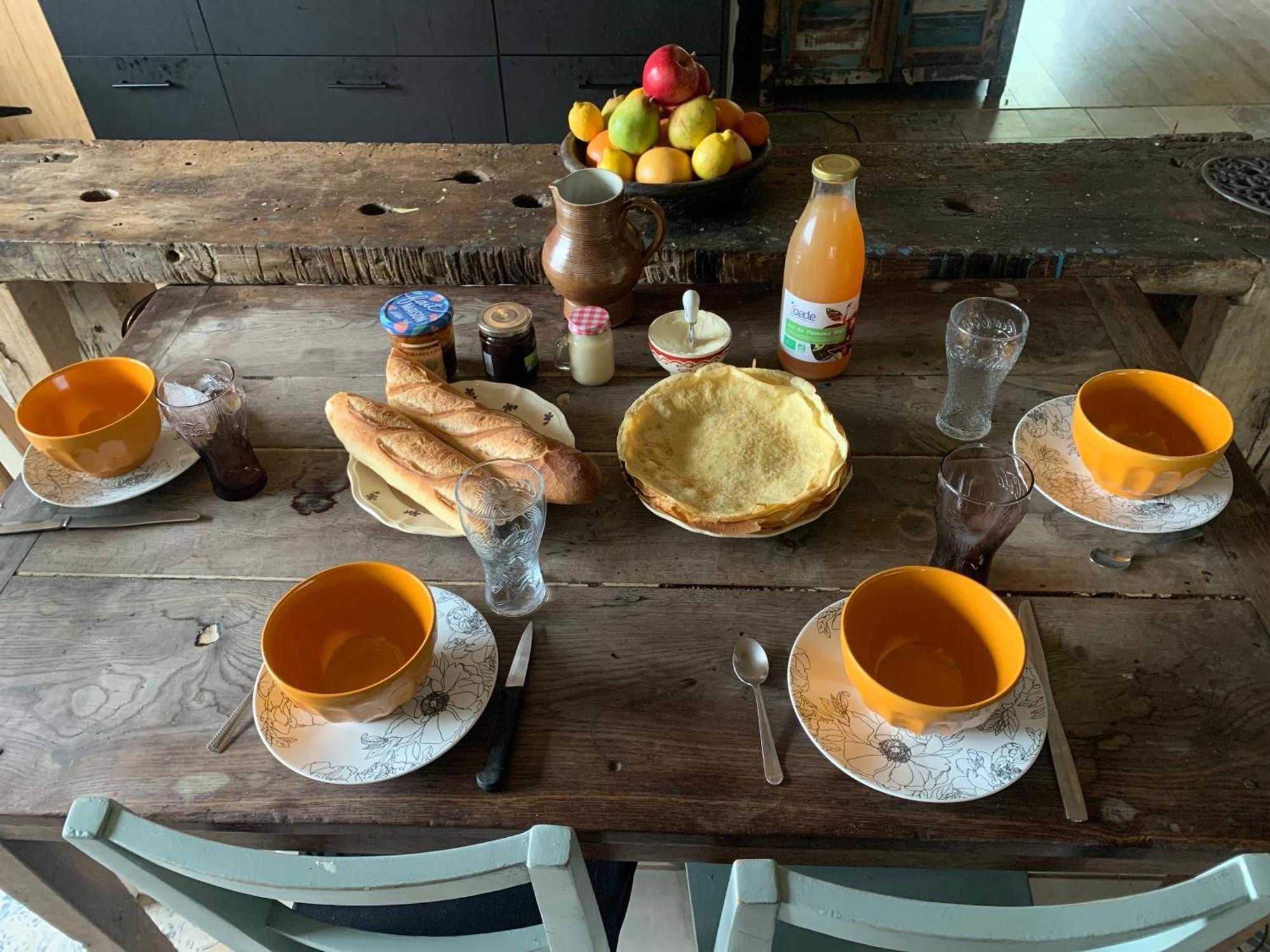 Bed and Breakfast Au Joyeux Lureau Touquin Экстерьер фото